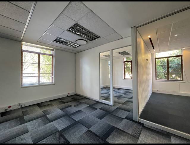 489M² OFFICE TO LET IN SANDTON CENTRAL